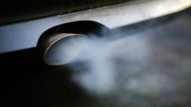 Les moteurs qui tournent à l'arrêt; une source inutile de pollution.