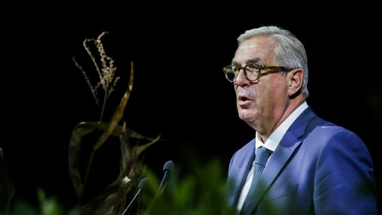 Le président de Départements de France, François Sauvadet, le 14 octobre 2022 à Agen lors du 91e congrès de l'association