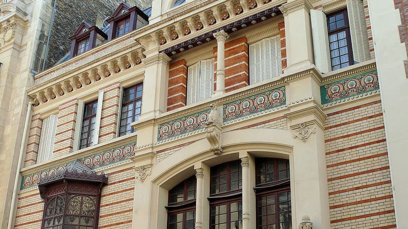 La Région Ile-de-France reprend un immeuble classé loué au cinéaste Dupontel.