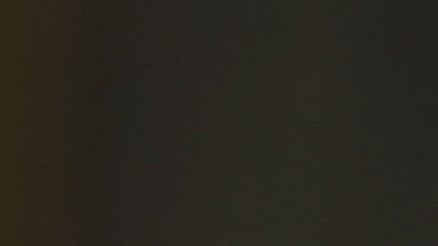 Manuel Valls annonce que la France restera engagée au Mali tant que la menace terroriste sera présente.