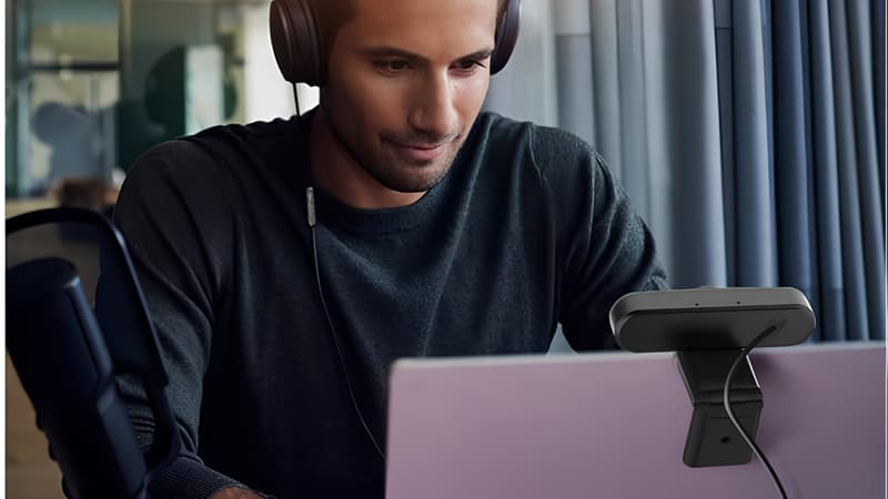 Visioconférence : cette webcam adoptée par des centaines de chefs d'entreprise est à saisir