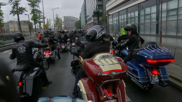 Les bikers qui participent à l'hommage à Johnny. Les bikers qui participent à l'hommage à Johnny.