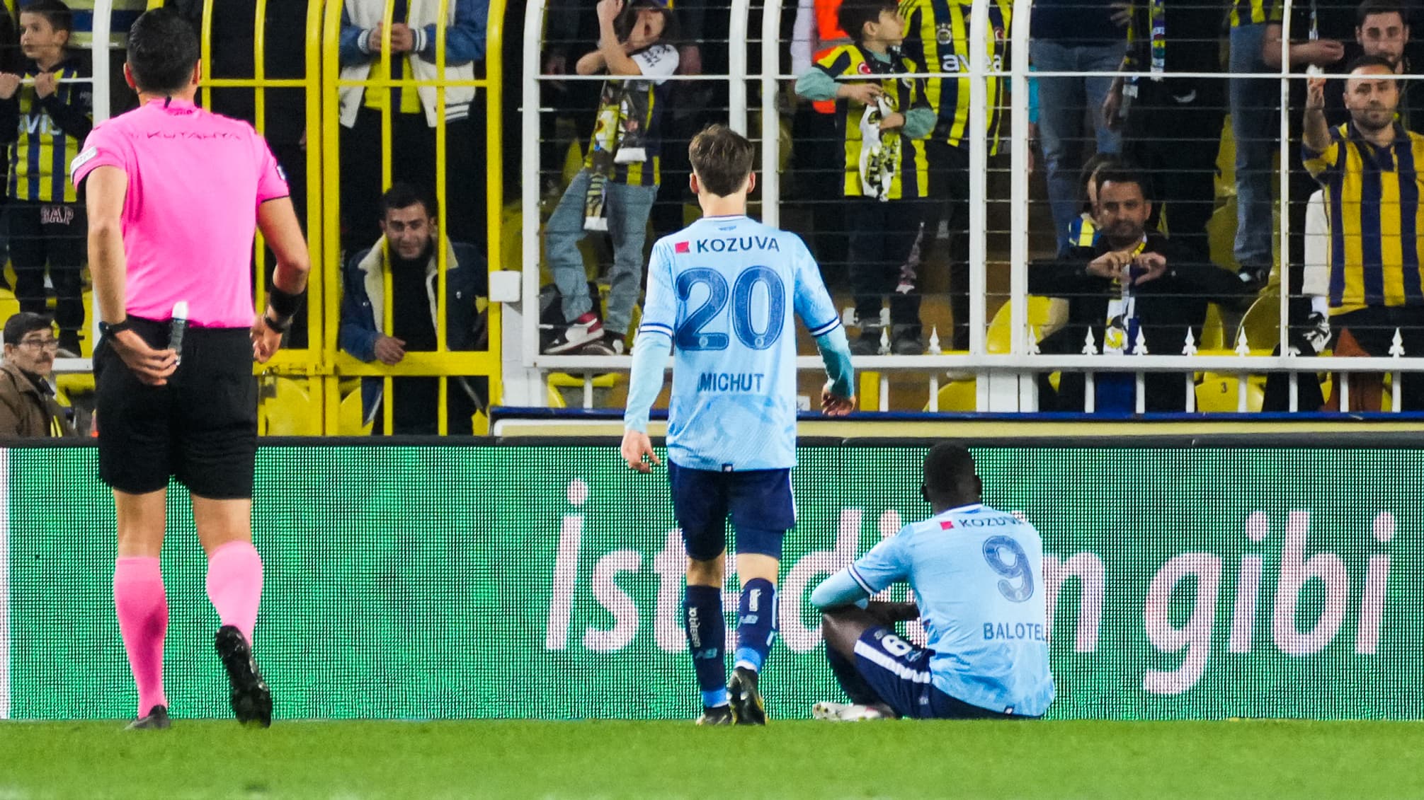 Mario Balotelli buteur face à Fenerbahçe, 3 avril 2024 Mario Balotelli buteur face à Fenerbahçe, 3 avril 2024
