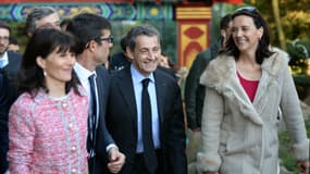 Nicolas Sarkozy rend visite au petit panda Mini Yuan Zi au zoo de Beauval, le 22 novembre 2017