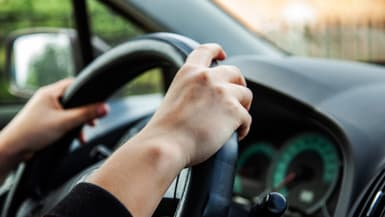 L'âge pour décrocher son permis de conduire a été abaissé à 17 ans depuis le 1er janvier 2024.