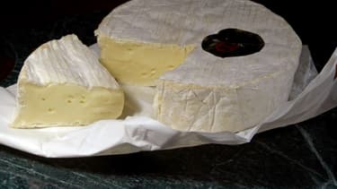 A partir de 2021, tout AOP "de Normandie" pourra être au lait pasteurisé, mais il devra être fait avec au moins 30% de lait de vaches de Normandie nourries à l'herbe.