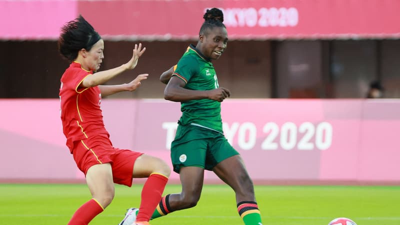 JO 2021: Barba Banda, la footballeuse zambienne qui bat tous les records