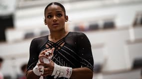 La Française Mélanie De Jesus Dos Santos participe à une séance d'entraînement en vue des Championnats de France de gymnastique 2024, à Lyon, le 7 juin 2024.