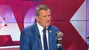 Louis Aliot, maire RN de Perpignan, sur BFMTV et RMC, le 25 août 2022
