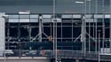 La verrière de l'aéroport de Bruxelles a été détruite par l'explosion qui s'est produite dans le hall ce 22 mars.