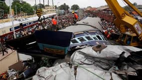 Le bilan de la collision ferroviaire lundi à Sainthia, dans l'Etat du Bengale occidental, s'est alourdi à au moins 60 morts et une centaine de blessés. "L'impact a été tel qu'un wagon a été projeté sur un pont au-dessus de la voie", a rapporté un témoin c