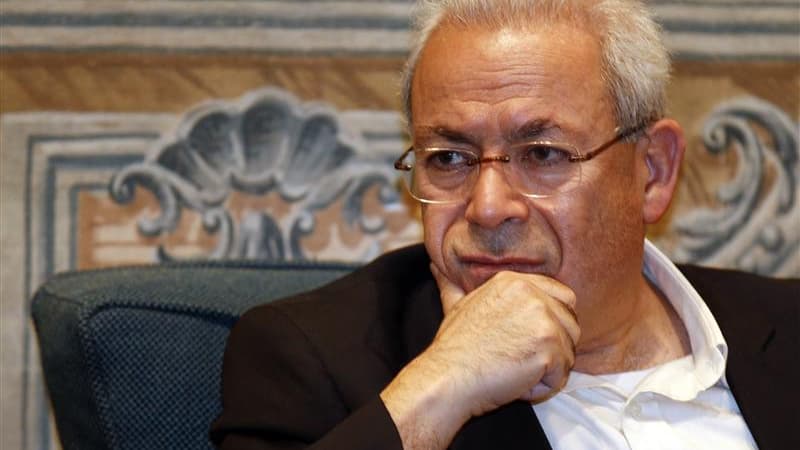 Le président du Conseil national syrien (CNS, opposition armée), Bourhan Ghalioun, a manifesté jeudi son intention de démissionner en raison de la persistance des critiques à son égard. /Photo prise le 12 mai 2012/REUTERS/Alessandro Bianchi