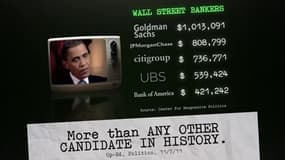 Dans cette vidéo, les supporters de Mitt Romney dépeignent Barack Obama comme le candidat des banquiers.