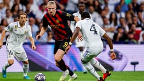 Erling Haaland face à David Alaba