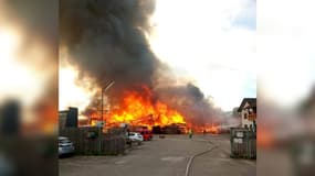 Un incendie s'est déclaré à la scierie de Mothern (Bas-Rhin). 