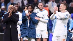Elye Wahi avec Adrien Rabiot après la victoire de l'OM au Vélodrome, 5 janvier 2025