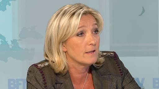 Marine Le Pen sur le plateau de BFMTV le 25 juin 2013.