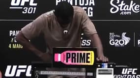 William Gomis pesé à 64.9kg avant l'UFC 301