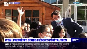 Lyon : des cours d'école végétalisées et dégenrées