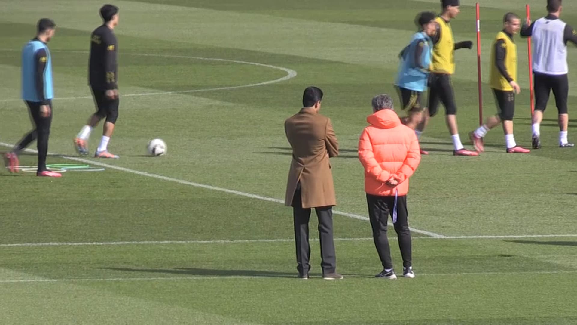 Nasser Al-Khelaïfi avec Christophe Galtier, au Camp des Loges le 7 avril 2023