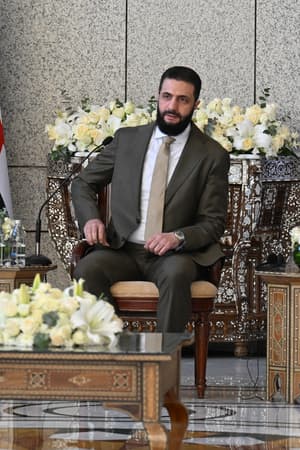 "Ses ambitions sont sa seule boussole": du jihad à la Maison Blanche, la fulgurante ascension du président syrien Ahmed al-Charaa