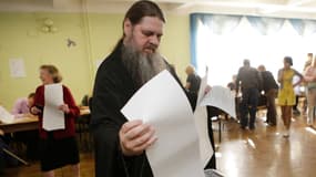 Les Ukrainiens ont commencé à voter dimanche, notamment à Kiev.