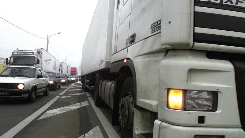 Farouchement opposées à cette mesure, les organisations professionnelles du secteur menaçaient depuis juillet de lancer des manifestations