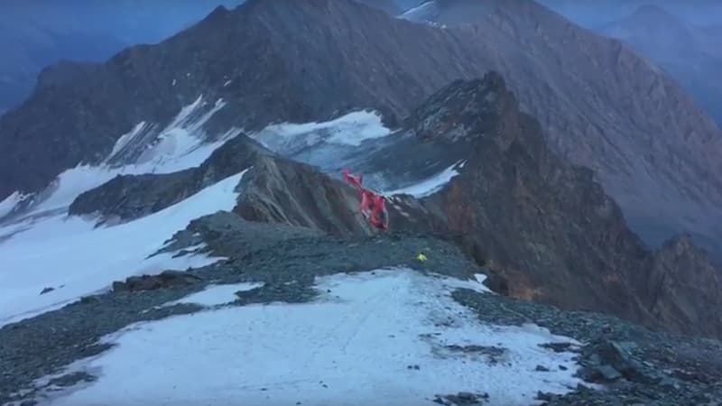 L'avion a manqué de peu un secouriste présent sur place.