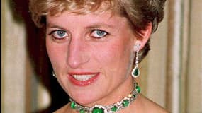 La princesse Diana en 1993, portant le diadème qu'elle avait à son mariage. 