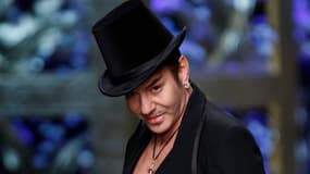 John Galliano, évincé de la maison Dior en 2011 pour avoir proféré des injures à caractère antisémite, a entamé son retour dans l'industrie de la mode avec le soutien du créateur Oscar de la Renta. "John et moi nous connaissons depuis des années et je sui