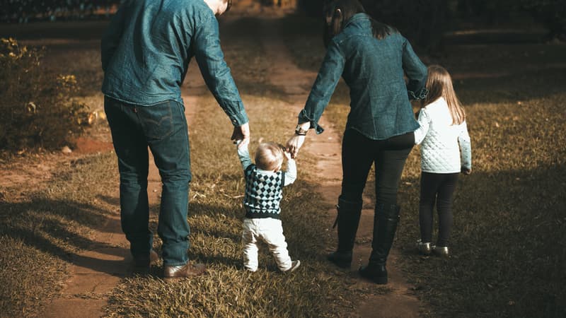 Le moral des ménages se replie légèrement en octobre pour la première fois depuis avril