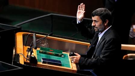 A la tribune de l'assemblée générale des Nations unies, Mahmoud Ahmadinejad a repris à son compte jeudi la théorie du complot à propos des attentats du 11 septembre 2001 aux Etats-Unis, provoquant la sortie des délégations américaine et européennes. /Phot