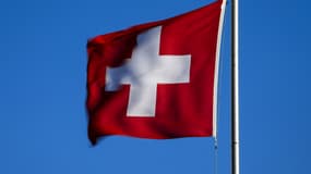 Les Suisses peuvent voter en ligne pour choisir leur nouvel hymne national. Leur choix sera connu le 12 septembre.