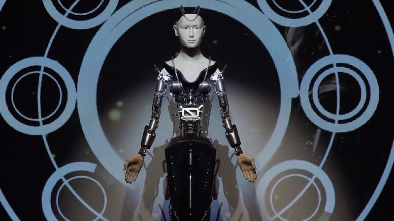 Le robot Mindar, au Japon. 