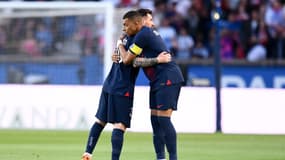 Kylian Mbappé et Lionel Messi sous le maillot du PSG, le 3 juin.