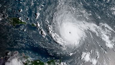 Un ouragan vu par satellite - Image d'illustration 