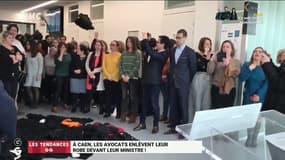 Réforme des retraites: les avocats enlèvent leur robe et la jettent devant Nicole Belloubet