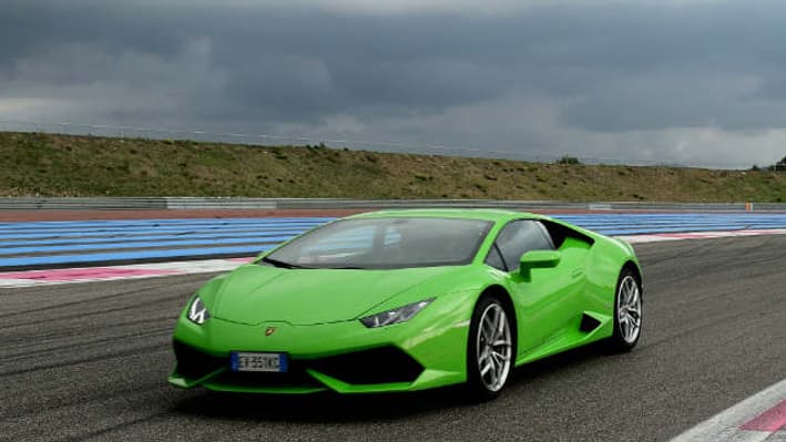 La Huracán devance la 570S... mais pour combien de temps? La Huracán devance la 570S... mais pour combien de temps?