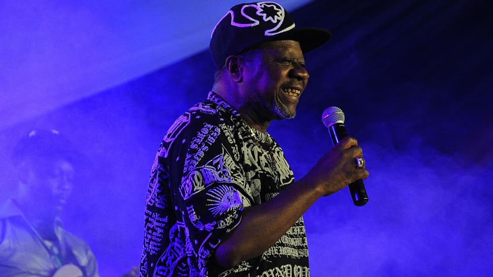 Le chanteur Papa Wemba sur scène au Kenya en 2014 