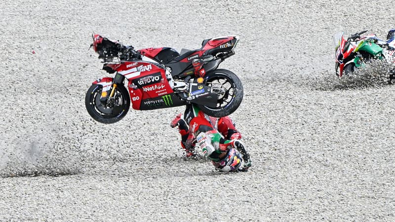Johann Zarco chute lors du GP de Catalogne le 17 mai 2026 2287217