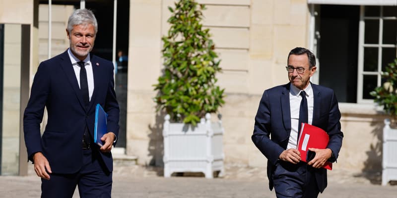 Le chef des députés LR, Laurent Wauquiez, et le ministre de l'Intérieur, Bruno Retailleau