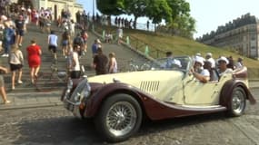 La Traversée estivale de Paris, les voitures anciennes défilent