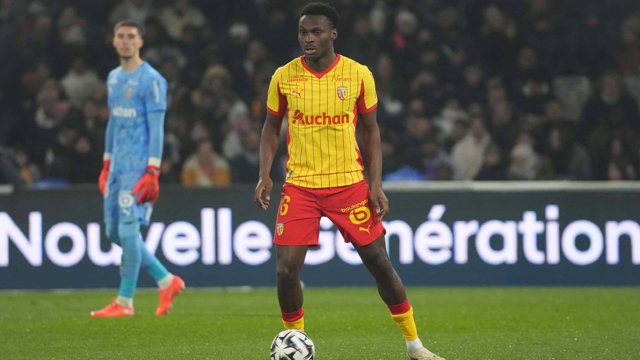 Lens: I dont even know what to answer you anymore, Pierre Sage disillusioned by Baidoos mysterious injury