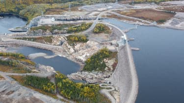 D'ici 2021, les quatre centrales réparties sur 150 km au fil de l'eau, sont censées avoir une puissance cumulée de 1.550 mégawatts.
