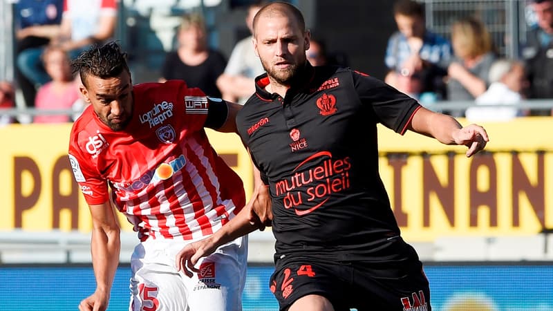 Hadji et Bodmer au duel.