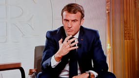 Emmanuel Macron lors d'une interview-bilan à l'Élysée, diffusée le 15 décembre 2021.