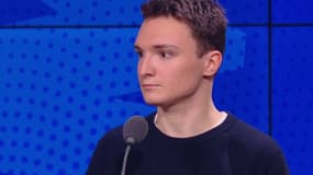 Victor est militant au sein du collectif écologiste "Dernière rénovation"