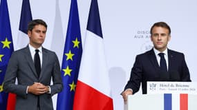 Gabriel Attal et Emmanuel Macron le 13 juillet 2024 à l'hôtel de Brienne à Paris 