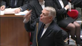 Le Premier ministre à l'Assemblée nationale le 4 décembre 2013.