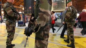 Des militaires patrouillant dans la Gare du Nord, à Paris (illustration)